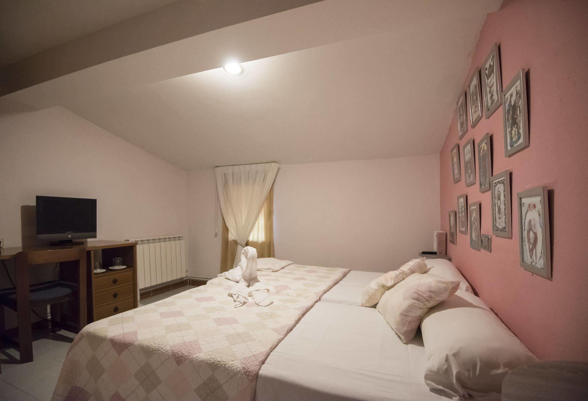 Pension Ubeda Fuenmayor Extérieur photo